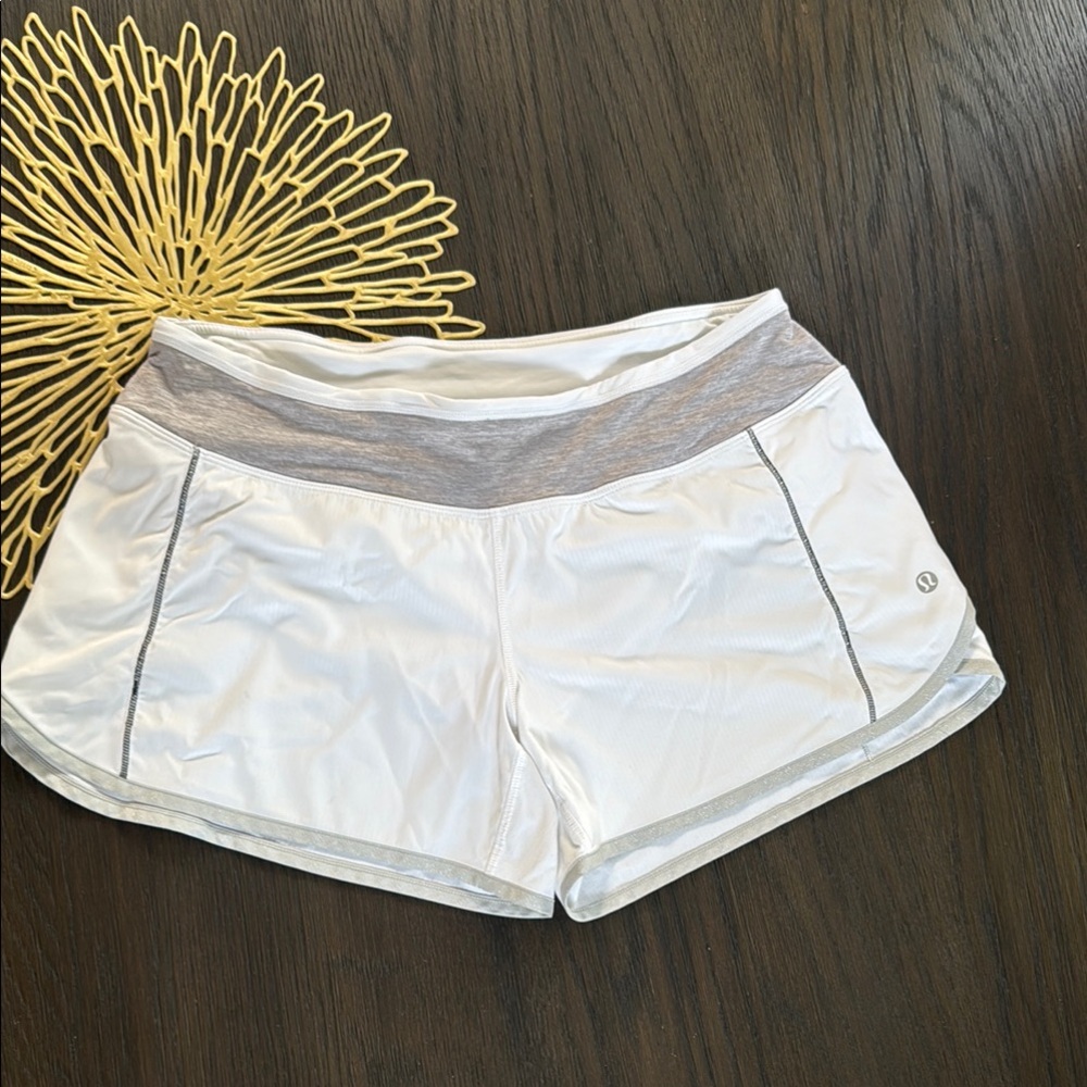 Lululemon “Speed Up” White and Gray Shorts